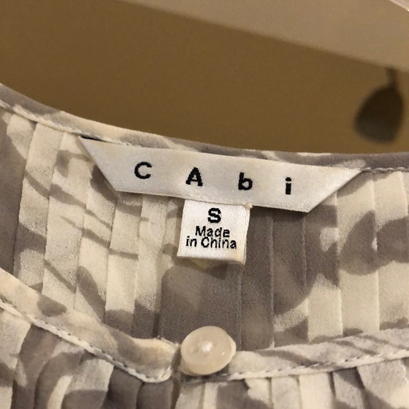 Cabi Pleated Peasant Blouse Size S - Picture 7 of 7